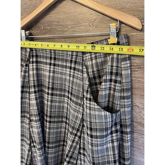 Vintage Plaid Asymmetrical Skirt Size Medium Pockets Cato Y2K Pleated Grunge - Picture 5 of 7